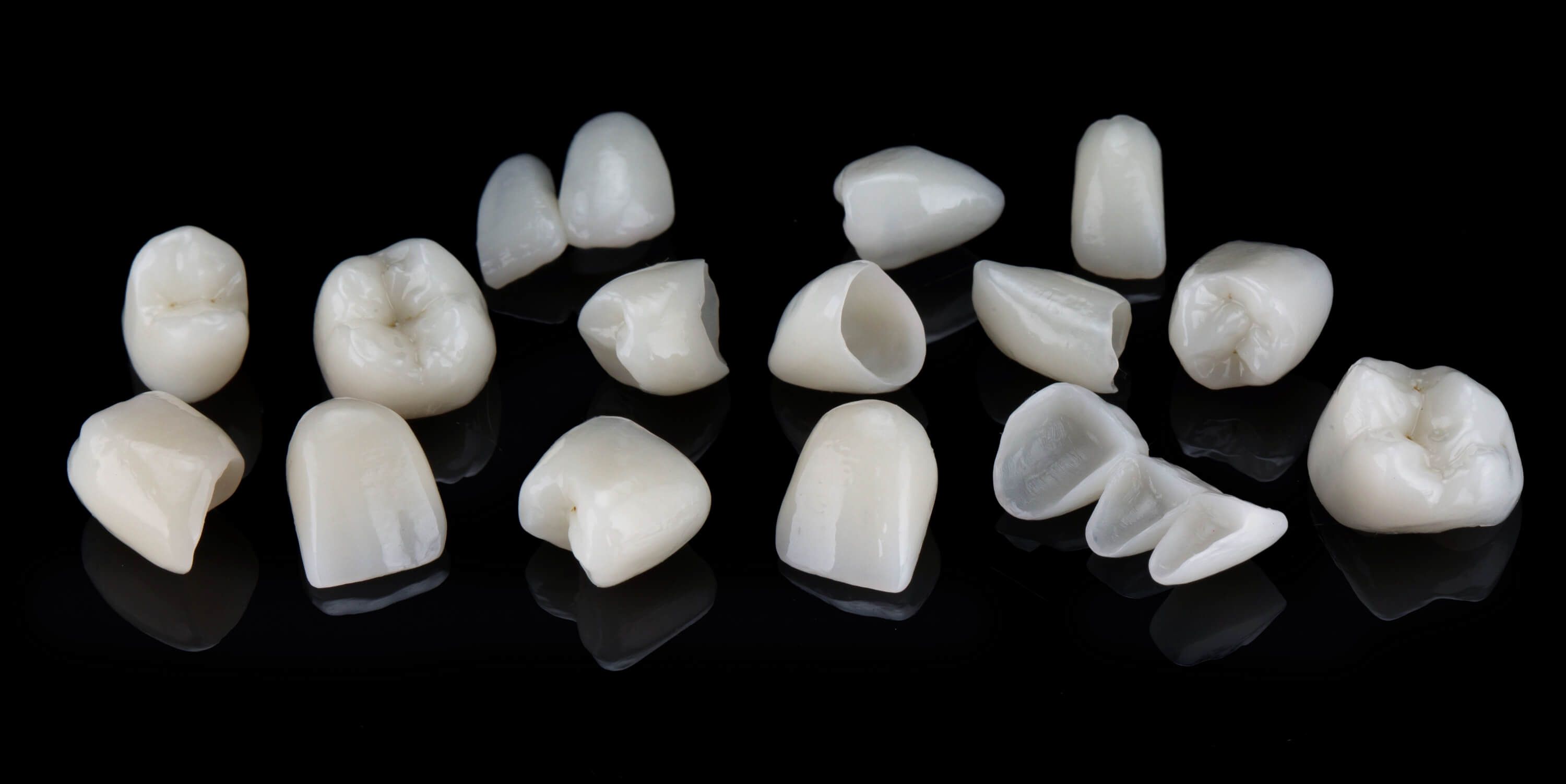 керамические коронки до установки на зубы